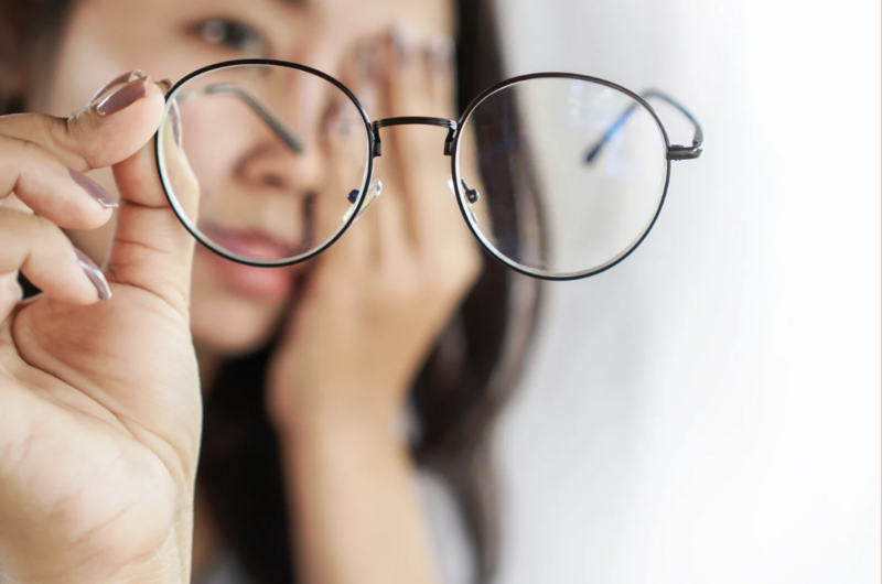 What Is Dry Eye Syndrome? Causes, Symptoms, and Treatment