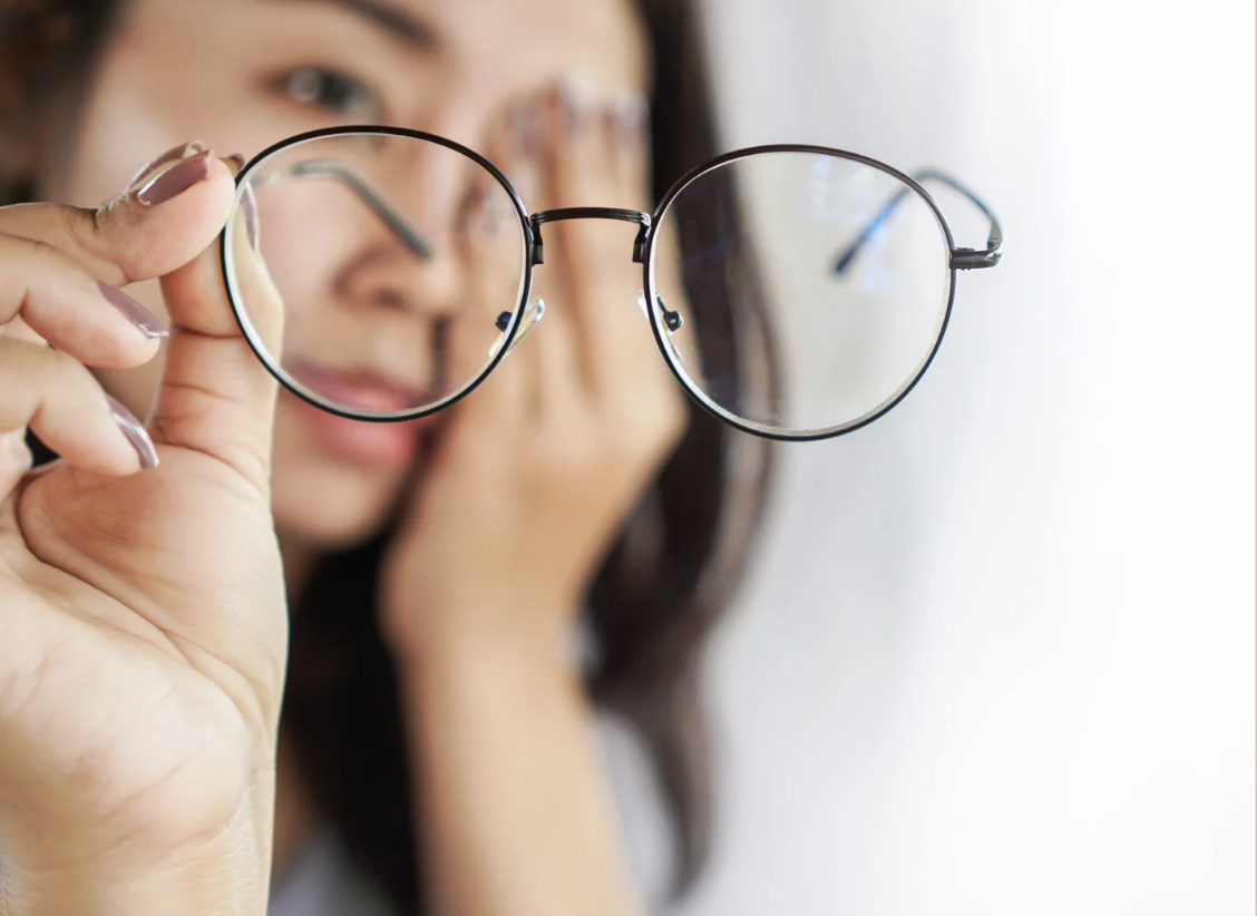 What Is Dry Eye Syndrome? Causes, Symptoms, and Treatment